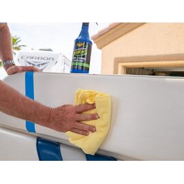 katharistiko-sprei-prostasias-binylioy-skafon-extreme-marine-vinyl-and-rubber-protectant-meguiars-946ml