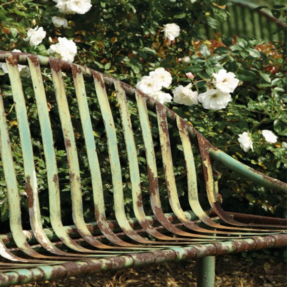 astari-antiskoriako-sprei-me-metalliko-efe-mayro-mat-rust-reformer-rust-oleum