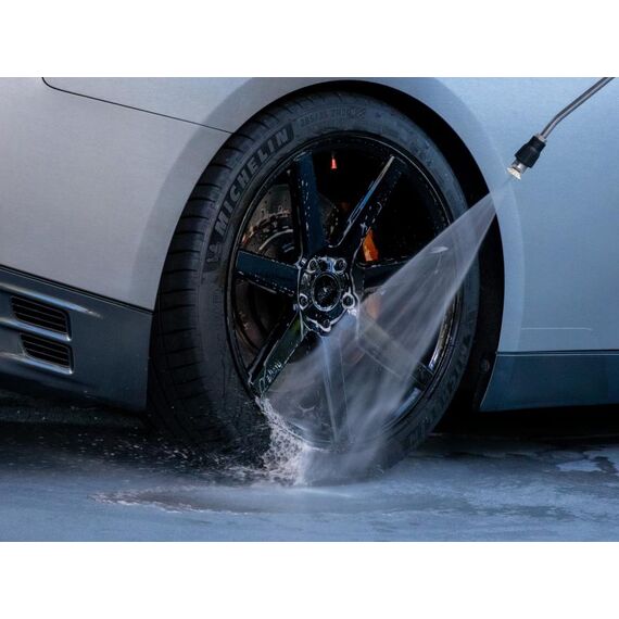 katharistiko-zanton-and-elastikon-gia-mayroys-trokhoys-hot-rims-black-wheel-and-tire-cleaner-g230524-710ml