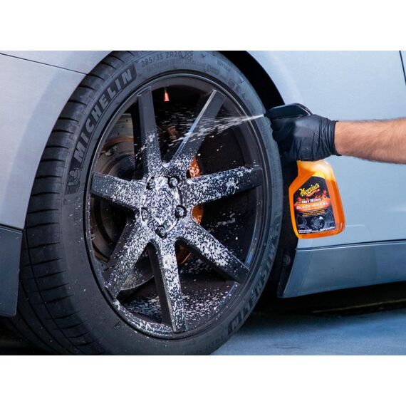 katharistiko-zanton-and-elastikon-gia-mayroys-trokhoys-hot-rims-black-wheel-and-tire-cleaner-g230524-710ml