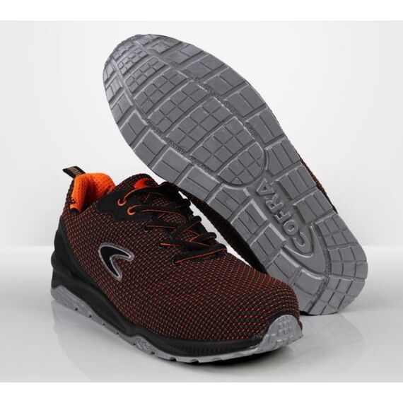 anatomiko-papoytsi-asfaleias-athlitiko-me-prostasia-daktylon-cofra-chuck-s3-src (15)