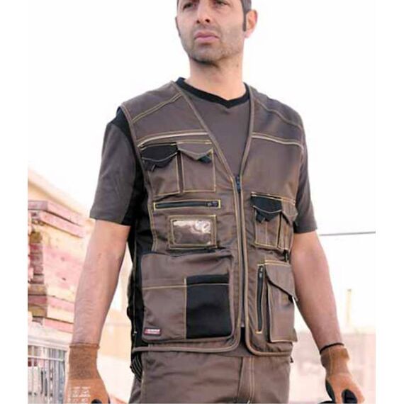 gileko-ergasias-me-pollaples-tsepes-khaki-me-mayro-cofra-expert