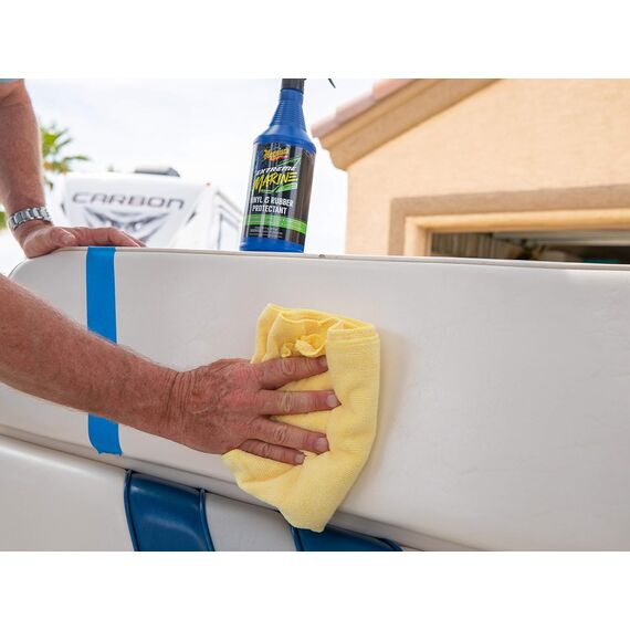 katharistiko-sprei-prostasias-binylioy-skafon-extreme-marine-vinyl-and-rubber-protectant-meguiars-946ml