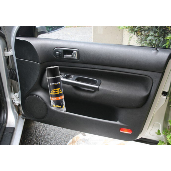 katharistiko-and-malaktiko-dermaton-aytokinitoy-leather-cleaner-and-conditioner-chamaleon